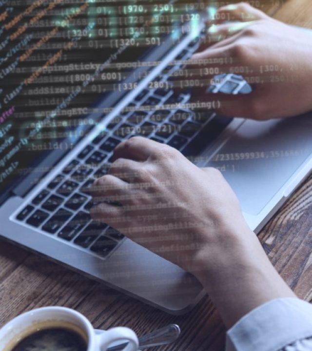 html-css-collage-concept-with-person (Mediana)